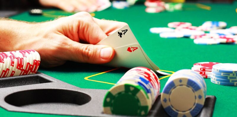 Đánh Poker vòng River